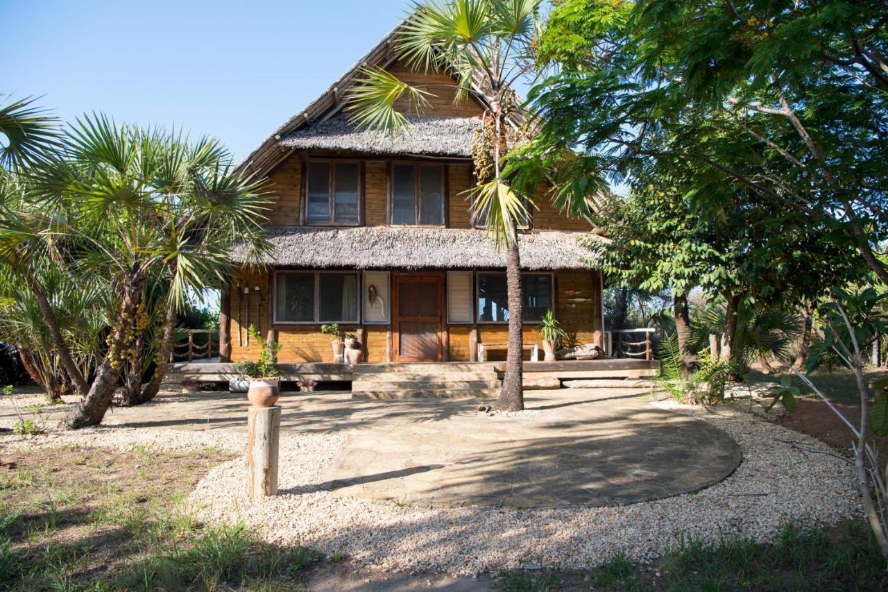 The Overhang ดาร์เอสซาลาม ภายนอก รูปภาพ